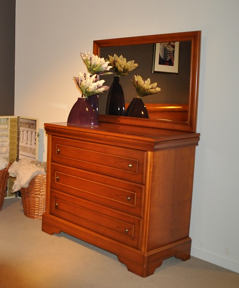 Commode kersen_4 laden_spiegel_minet_klassiek_ladenkast_kast_slaapkenner theo bot_470_phillipe_claudia_sabrina_elise